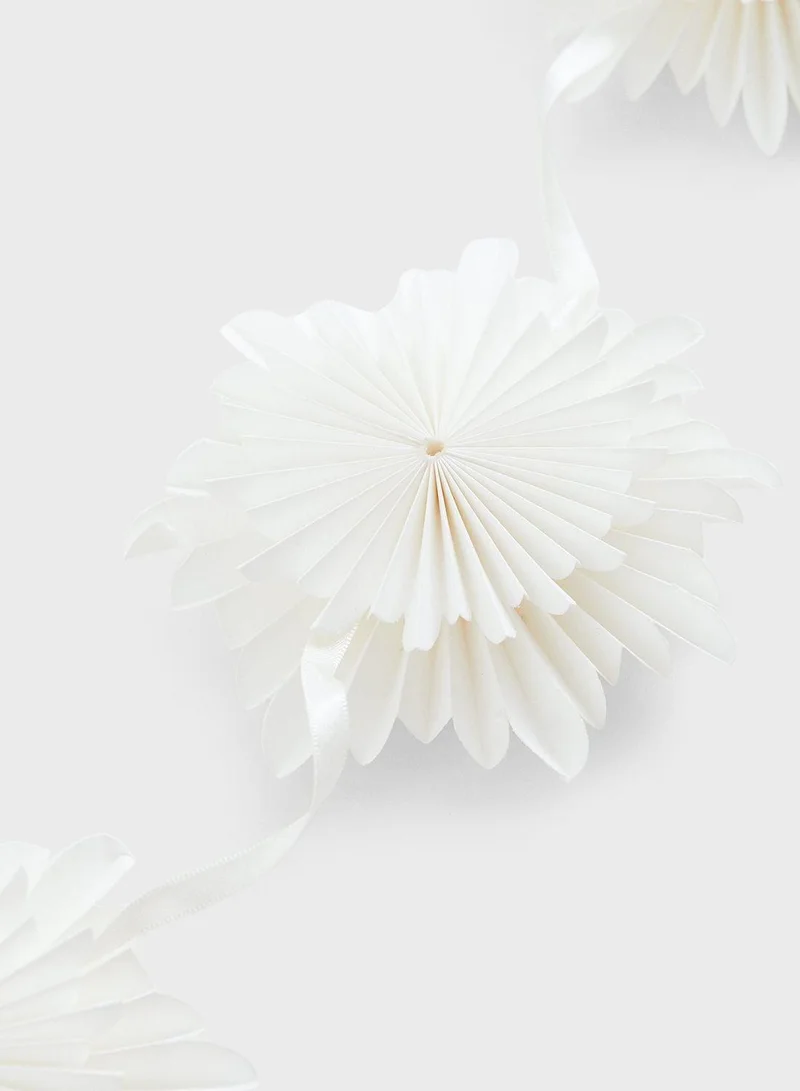 اتش اند ام إكليل الزهور